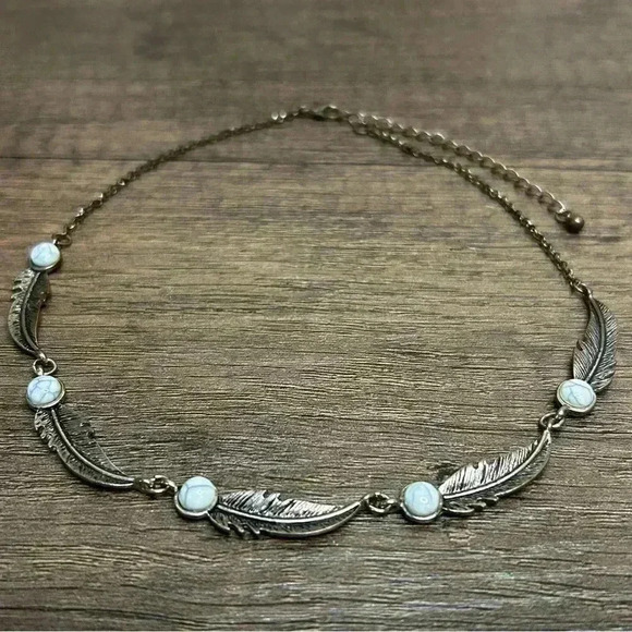 Vintage Feathers and Stones Silver Tone Chocker Necklace - Picture 1 of 2